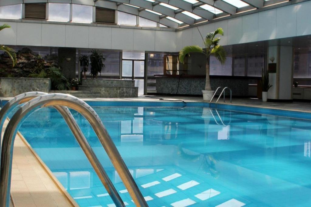 Kai Wah Plaza International Hotel Куньмин Экстерьер фото