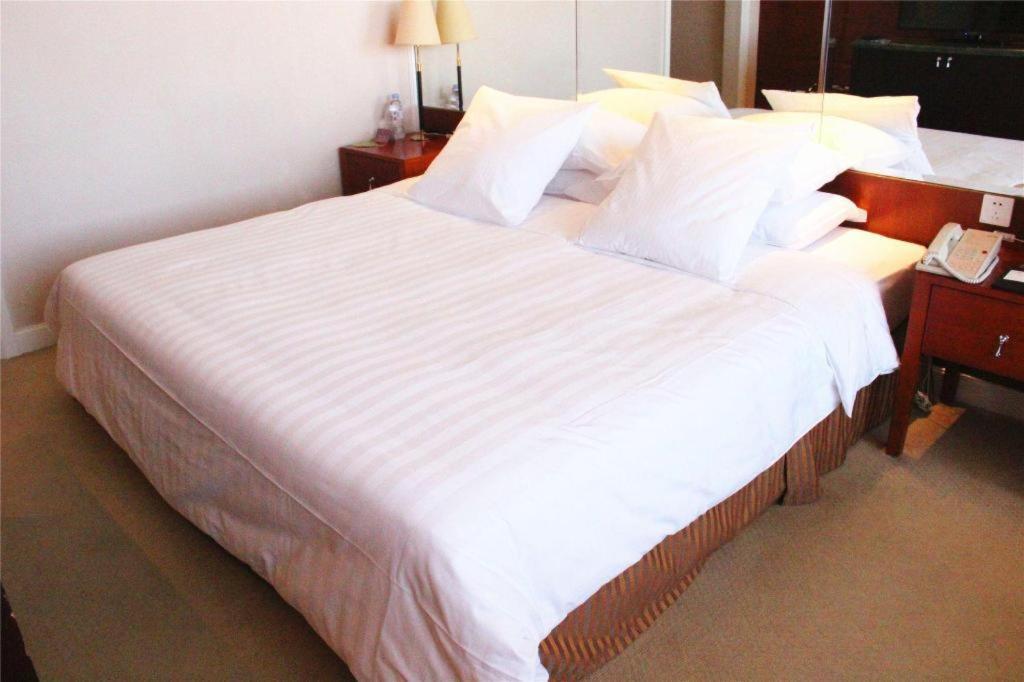 Kai Wah Plaza International Hotel Куньмин Экстерьер фото