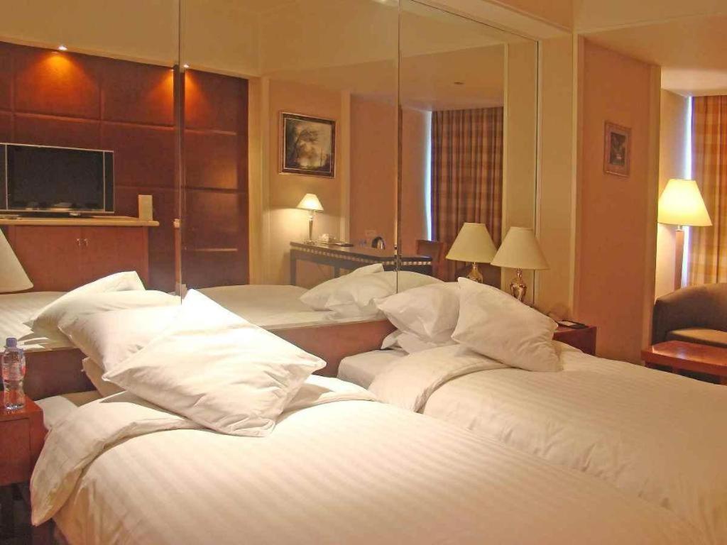 Kai Wah Plaza International Hotel Куньмин Экстерьер фото